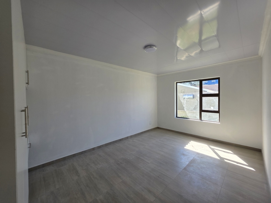 3 Bedroom Property for Sale in Paradise Beach Eastern Cape